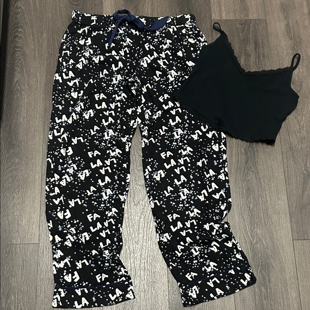 Aerie Flannel PJ Pants with Hollister black cami sleep bundle